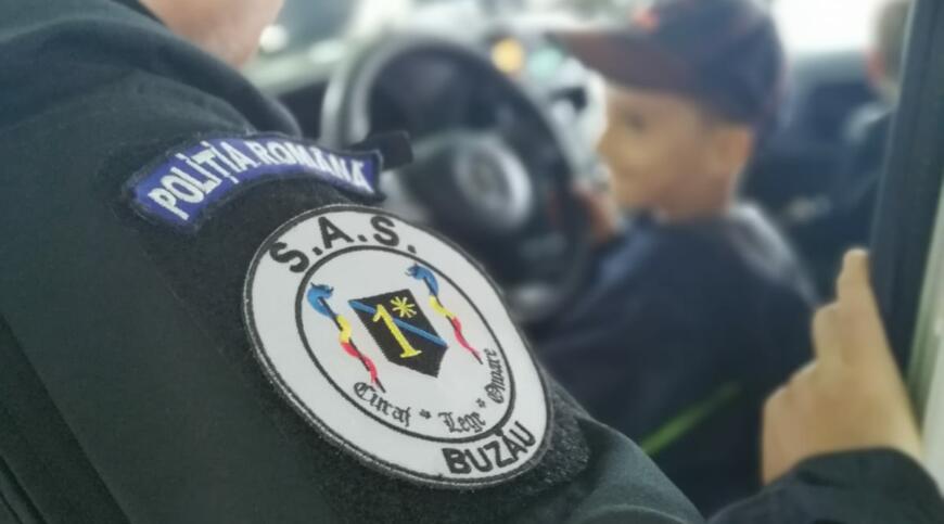Facebook sprijină Poliția Română