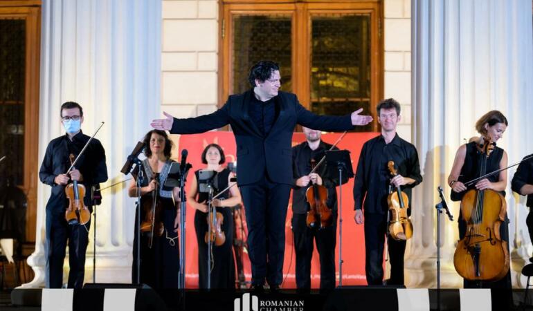 Romanian Chamber Orchestra face turneu cu două piese în premieră absolută