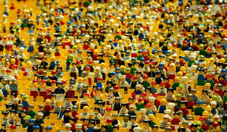 Ziua Internațională LEGO. Jucării pentru copii și pentru adulți