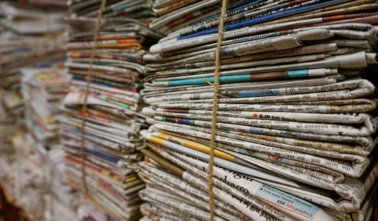 PRIN LUMEA MODEI. Imprimeul ziar, din nou în trend