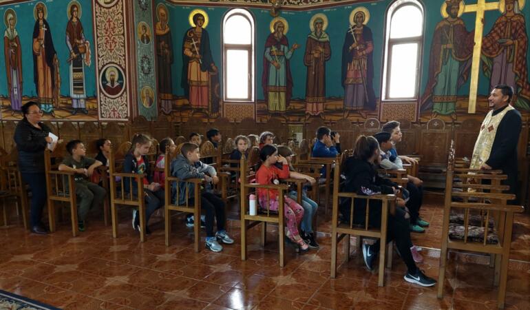 „Sărbătorile copilăriei”, un proiect derulat de Arhiepiscopia Alba Iulia. La ce activități participă copiii