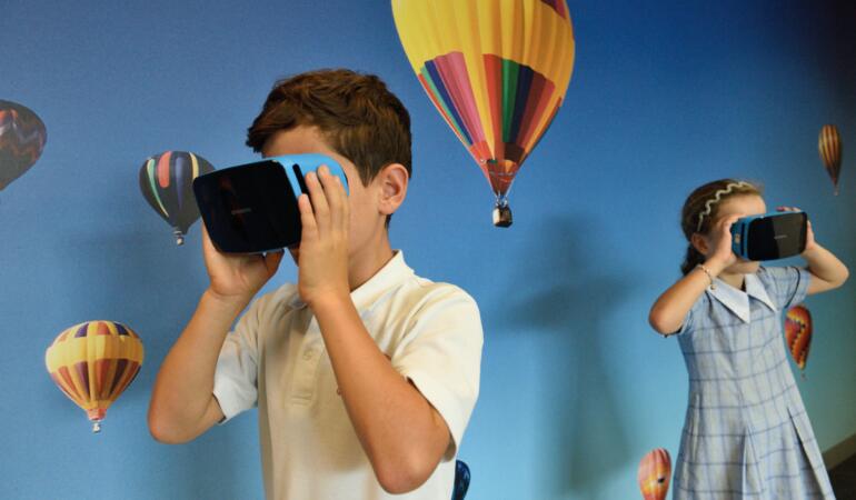 Copiii descoperă Suceava de altădată prin intermediul VR (realitate virtuală)