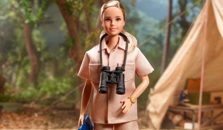 Păpușă Barbie dedicată femeii din junglă, Jane Goodall