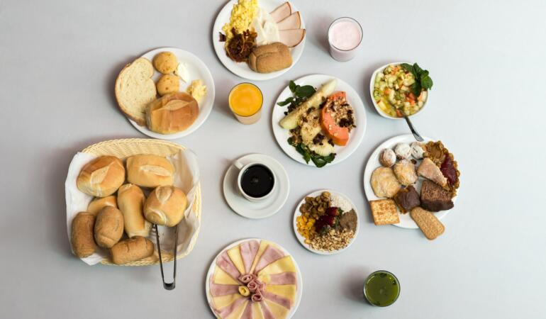 Importanța micului dejun și consumul lui acasă. Rezultatele unui studiu care a implicat mii de copii