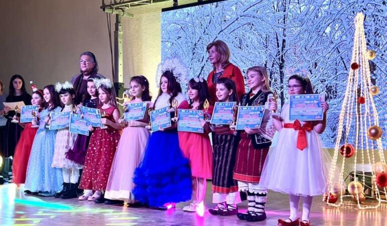 O școală de muzică de la Suceava lansează mici artiști, unul după altul