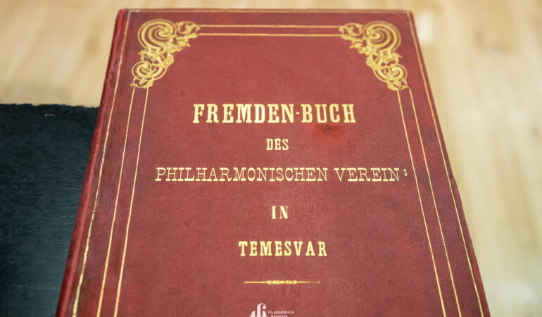 Cartea de Aur a Filarmonicii Banatul din Timișoara, restaurată