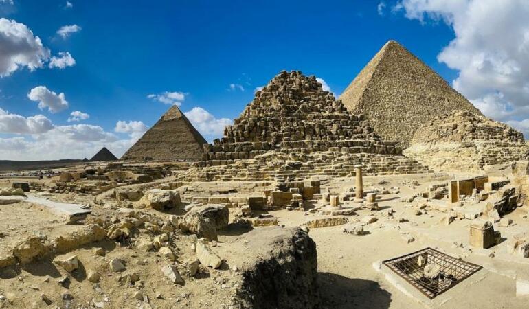 MISTERELE LUMII, ISTORII NEELUCIDATE. Piramidele egiptene și secretele lor