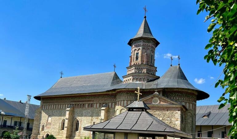 Locuri de poveste din România. Mănăstirea Neamț