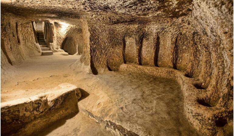 MISTERELE LUMII, ISTORII NEELUCIDATE. Un oraș subteran antic ce adăpostea zeci de mii de oameni a fost găsit datorită unor găini