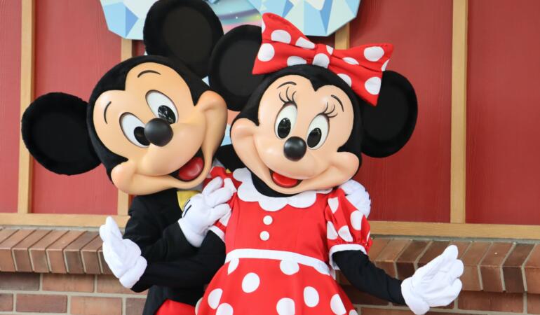 Cuplul Mickey și Minnie Mouse împlinește 95 de ani