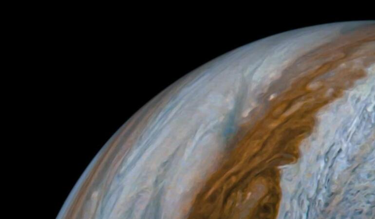 Imagini spectaculoase cu Jupiter, cea mai mare planetă din sistemul solar