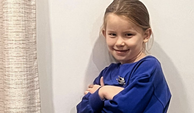 Cea mai tânără campioană europeană e Matilda Zmărăndescu și are 5 ani și jumătate. Tocmai ce și-a pus medalia de aur la gât