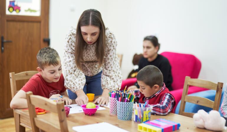 Profesorii din România au la dispoziție un nou set de instrumente educaționale