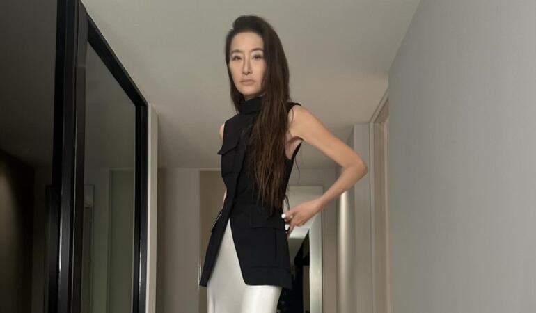PRIN LUMEA MODEI. Vera Wang, designerul care le face rochii de mireasă vedetelor