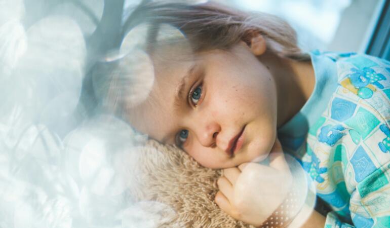 Tusea convulsivă, noul inamic al copiilor. Apar tot mai multe cazuri