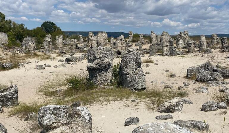 MISTERELE LUMII, ISTORII NEELUCIDATE. Pobiti Kamani, un fenomen unic