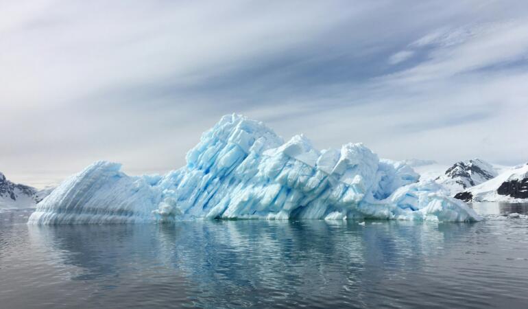 MISTERELE LUMII, ISTORII NEELUCIDATE. Antarctica se ridică din ocean