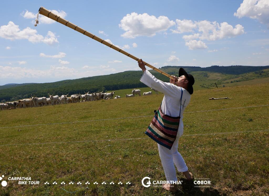 Locuri de poveste. Peisajele transilvănene, descoperite în cadrul Carpathia Bike Tour