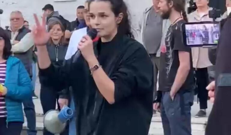 IMPLICARE. Elevii le liceu mobilizează lumea la vot. „Există trei motive pentru care trebuie să mergem la vot la aceste alegeri!”